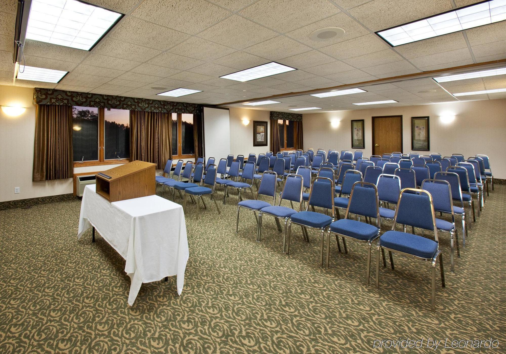 Links Bos Landen Hotel & Spa Of Pella, Trademark By Wyndham Facilities photo