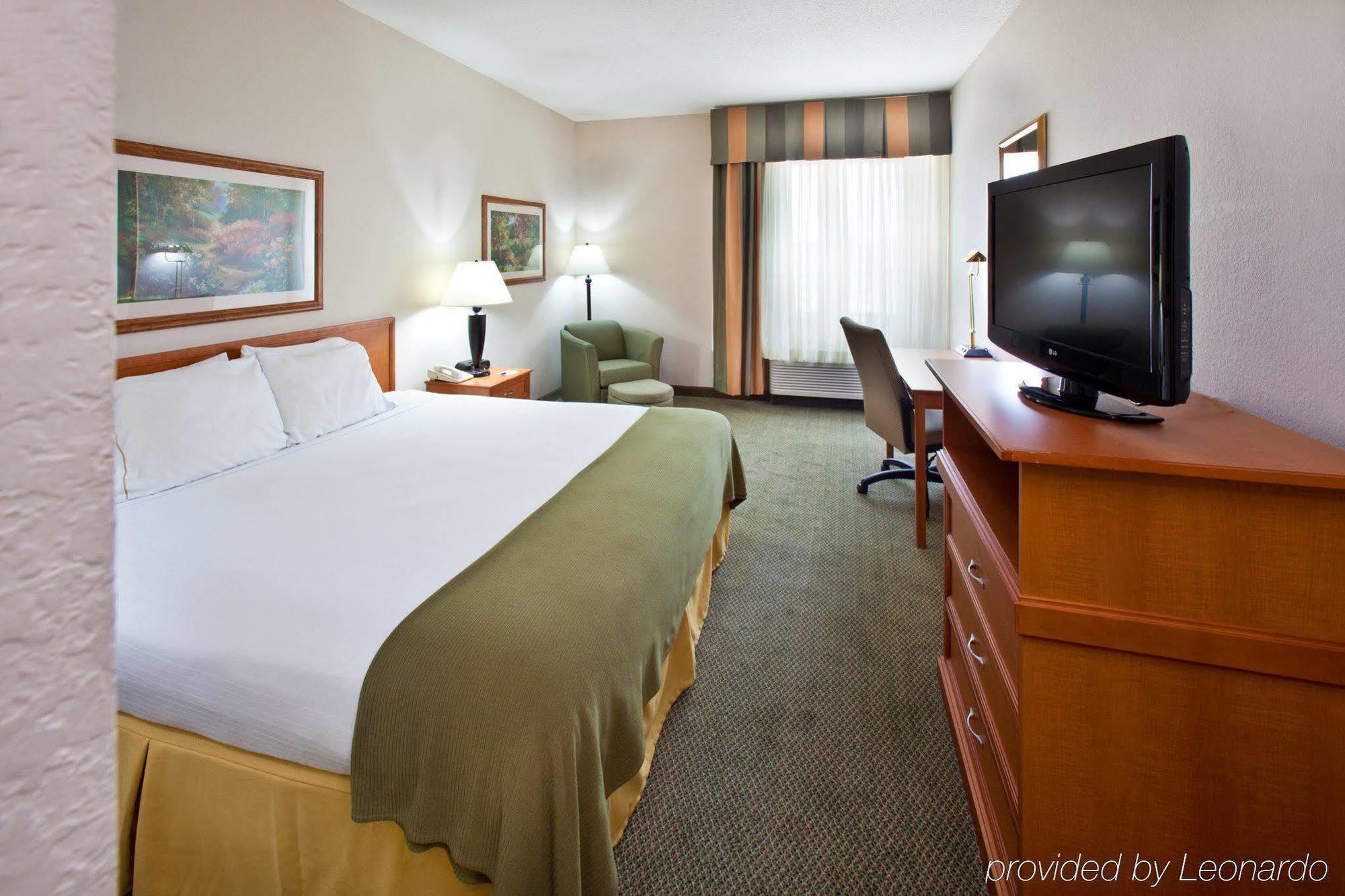 Links Bos Landen Hotel & Spa Of Pella, Trademark By Wyndham Room photo