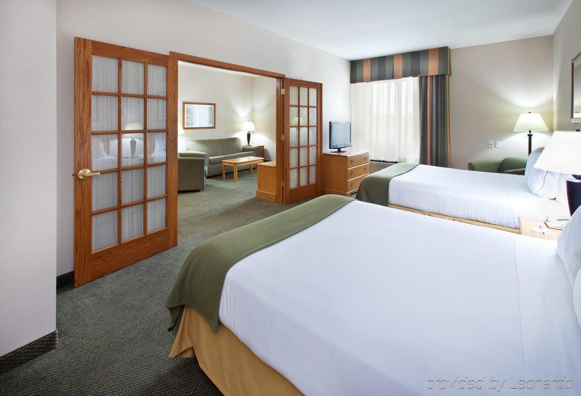 Links Bos Landen Hotel & Spa Of Pella, Trademark By Wyndham Room photo